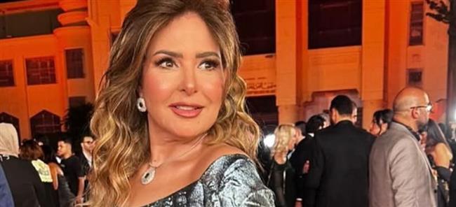 صابرين : أعشق منى زكي وتجسيدها لأم كلثوم سيكون مختلفاً تماماً