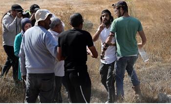 إصابة 10 فلسطينيين بالرصاص في هجوم للمستوطنين على خلايل اللوز شرق بيت لحم