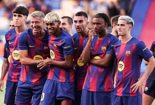 الدوري الإسباني.. ليفاندوفسكي يقود هجوم برشلونة ضد ديبورتيفو ألافيس