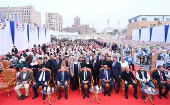 وزير الشباب ومحافظ القاهرة يشهدان  مبادرة "فرحة مصر" بتجهيز 200 فتاة