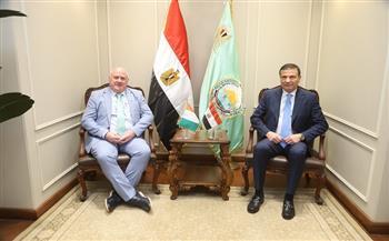 وزير الزراعة يبحث مع نظيره الأيرلندي تعزيز التعاون في القطاع الزراعي