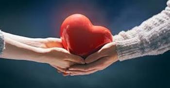 متى تكون التضحية لشريكك دليل حب وكيف تتحول إلى ظلم للنفس؟ خبراء يوضحون