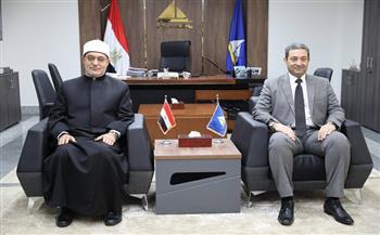 المفتي يلتقي محافظ دمياط لبحث إنشاء فرع لدار الإفتاء بالمحافظة