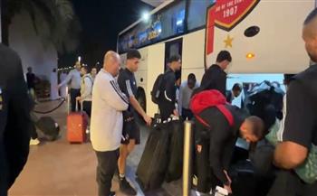 السوبر المصري.. بعثة الأهلي تصل مقر الإقامة في مدينة العين