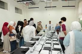 تفعيل برنامج الصيدلة الإكلينيكية بالتعاون بين جامعتي المنصورة الأهلية ومانشستر البريطانية