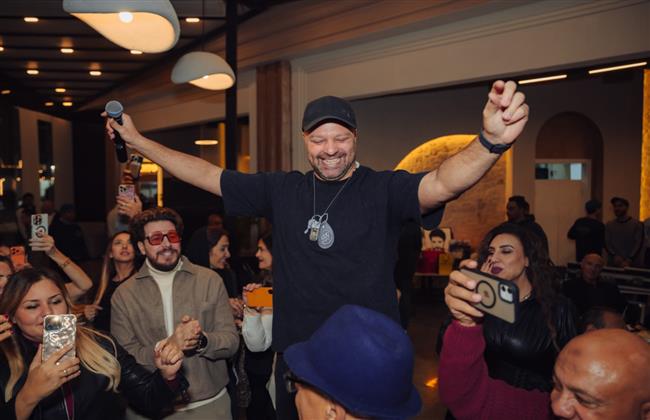 في ليلة استثنائية.. أجيال موسيقية وفنية مختلفة يحتفلون بعيد ميلاد حميد الشاعري