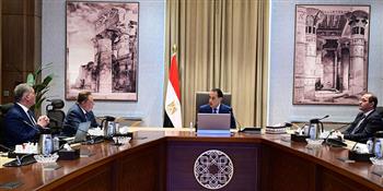 مدبولي يتابع توافر الاحتياطي الاستراتيجي من المنتجات البترولية وسداد مستحقات الشركاء الأجانب