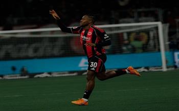 آينتراخت فرانكفورت يحقق تعادلا قاتلا أمام فولفسبورج في الدوري الألماني 