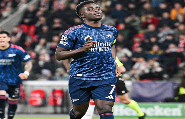 دوري أبطال أوروبا.. أرسنال يتقدم على سلافيا براج بهدف في الشوط الأول  