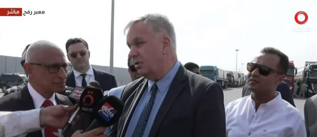 السفير الألماني لدى القاهرة يتفقد الجانب المصري من معبر رفح 