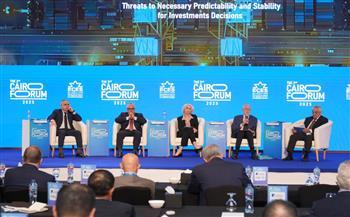 وليد جمال الدين:11 مليار دولار استثمارات جذبتها المنطقة الاقتصادية لقناة السويس خلال ثلاث سنوات ونصف   