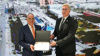 وزير البترول يكرم شركات "إنبي وبتروجت وصان مصر" لتميزها العالمي