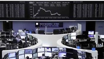 الأسهم الأوروبية تعكس اتجاهها وتغلق على انخفاض اليوم