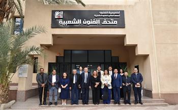 أكاديمية الفنون تبحث سبل التعاون مع جامعة «يون نان» الصينية