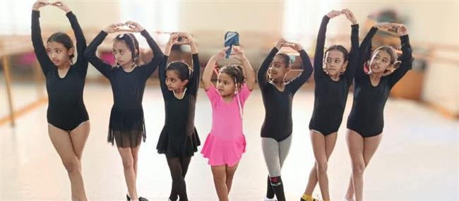 مواهب البيانو والباليه بمناسبة أعياد الطفولة فى أوبرا دمنهور 