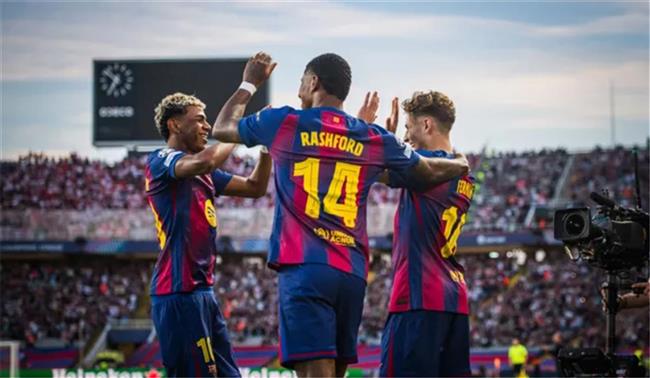 دوري أبطال أوروبا.. لامين يامال يقود برشلونة أمام كلوب بروج