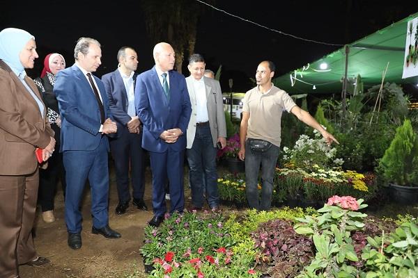 محافظ القاهرة يفتتح معرض زهور مصر ومنتجات الخريف 