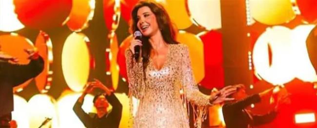 نانسي عجرم تحيي حفلا في أندونسيا