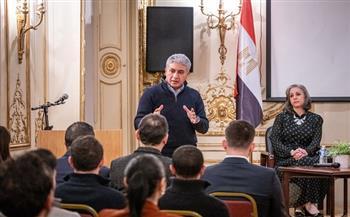 وزير السياحة يعقد لقاءً حواريًا مفتوحًا مع شباب الجالية المصرية في لندن