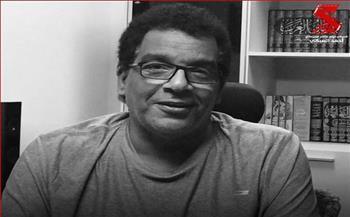 بيومي فؤاد ينعي أحمد عبد الله: "يغيب جسدًا ويبقى بما أبدع وأمتع"  