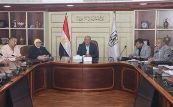 بتوجيه من محافظ بني سويف.. السكرتير العام يترأس اجتماع لجنة التصالح على مخالفات البناء