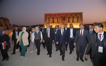 سحر «دندرة» يضيء ليالي مهرجان الفنون والحرف التراثية.. وفاطمة عيد تُشعل المسرح بأغانيها الشعبية