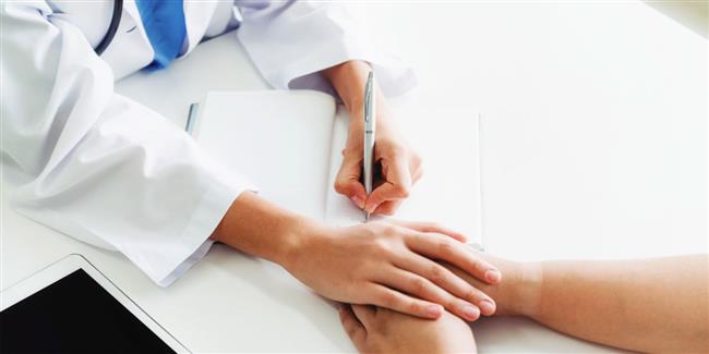 ما الحل في حالة رفض مريض الإدمان للعلاج؟