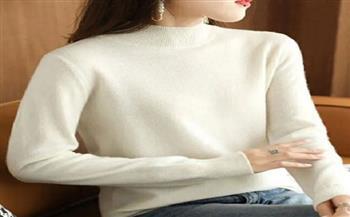 في شتاء 2025.. 5 طرق مبتكرة لارتداء البلوزات ذات الرقبة المدورة