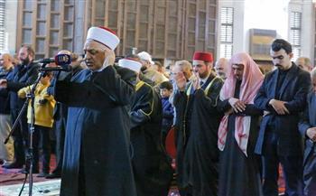 الأردنيون يؤدون صلاة الاستسقاء طلبًا للغيث بعد تأخر الأمطار