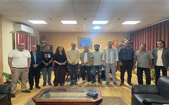 هشام عطوة يعقد اجتماعا مع مديري فرق البيت الفني للمسرح 