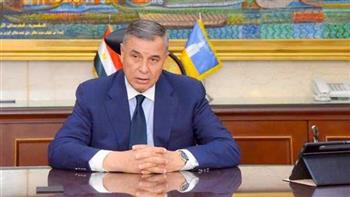 محافظ الإسكندرية: تكثيف الحملات لمتابعة صلاحية السلع والالتزام بالضوابط البيئية والقانونية