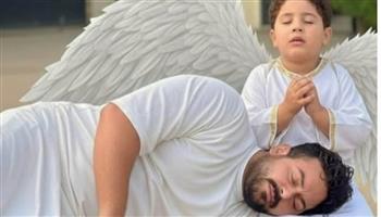 الملاك الصغير يطالب بالدعاء لوالده.. أسرة إسماعيل الليثى تنفي شائعة وفاته