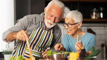 سوء التغذية في الشيخوخة..كيف يمكن علاجه؟