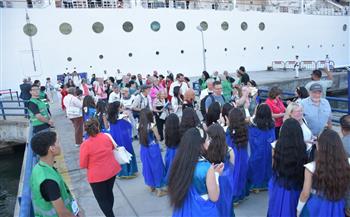 محافظ بورسعيد يوجه بتوفير كافة الخدمات والتيسيرات لاستقبال الأفواج السياحية خلال زيارتهم للمحافظة 