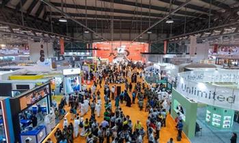 روائيون ونقاد بالشارقة للكتاب: الرواية مساحة لاكتشاف الذات والبحث عن المعنى الإنساني