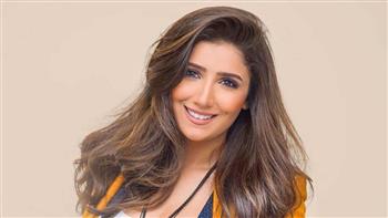 مي عمر تدعم ليلى وتدعوها للعمل معها في مسلسلها الجديد