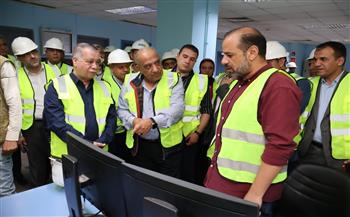 وزير الكهرباء يجتمع بعدد من رؤساء الشركات للوقوف على واقع المنظومة فى جنوب وشمال ووسط الدلتا