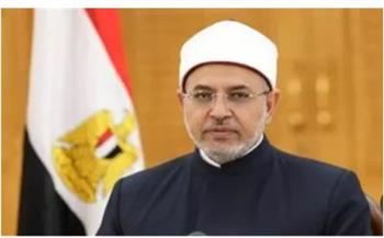 سلامة داود: سكوته صلى الله عليه وسلم عن ذكر الفاعل في دعاء الهداية أبلغ من الكلام