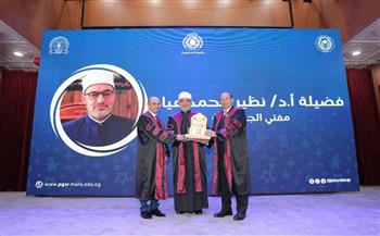جامعة المنصورة تكرّم 77 من علمـائها بحضور مفتي الجمهورية ومحافظ الدقهلية