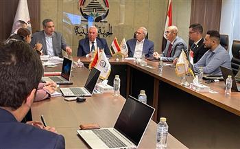 «القصير» يجتمع بغرفة العمليات المركزية لحزب الجبهة الوطنية استعدادًا لانتخابات الداخل