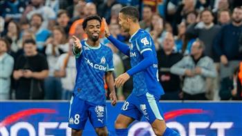 مارسيليا يتصدر الدوري الفرنسي مؤقتًا بفوز كبير على بريست