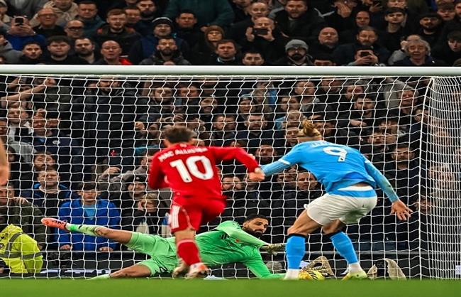 الدوري الإنجليزي.. هالاند يتقدم للسيتي في شباك ليفربول