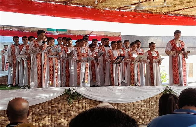 حالة روحية بين الإنشاد الديني والترانيم الكنائسية بمهرجان قنا للفنون والتراث