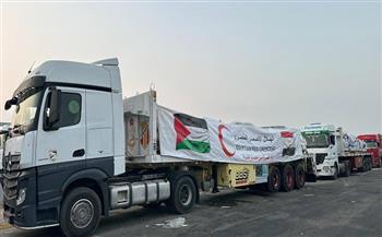الهلال الأحمر المصري يطلق قافلة "زاد العزة" الـ68 حاملة 280 ألف سلة غذائية إلى غزة