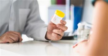 انتبه ..لون البراز يدل على هذه الأمراض