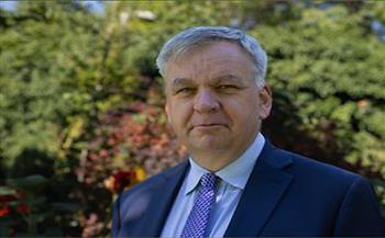 سفير ألمانيا بالقاهرة يؤكد أهمية مشروع قطار "فيلارو" عالي السرعة