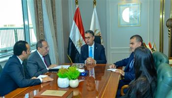 بدء طرح الزيوت الحرة بأسعار مخفضة بتوجيهات وزير التموين