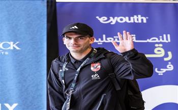 السوبر المصري.. زيزو يرفض مصافحة نائب رئيس الزمالك على منصة التتويج