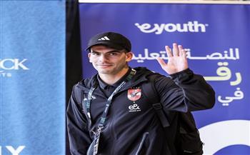 السوبر المصري.. زيزو يرفض مصافحة نائب رئيس الزمالك على منصة التتويج