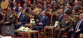 الرئيس السيسي يشاهد فيلمًا تسجيليًا يوثق مسيرة معرض «إيديكس» عبر نسخه الثلاث